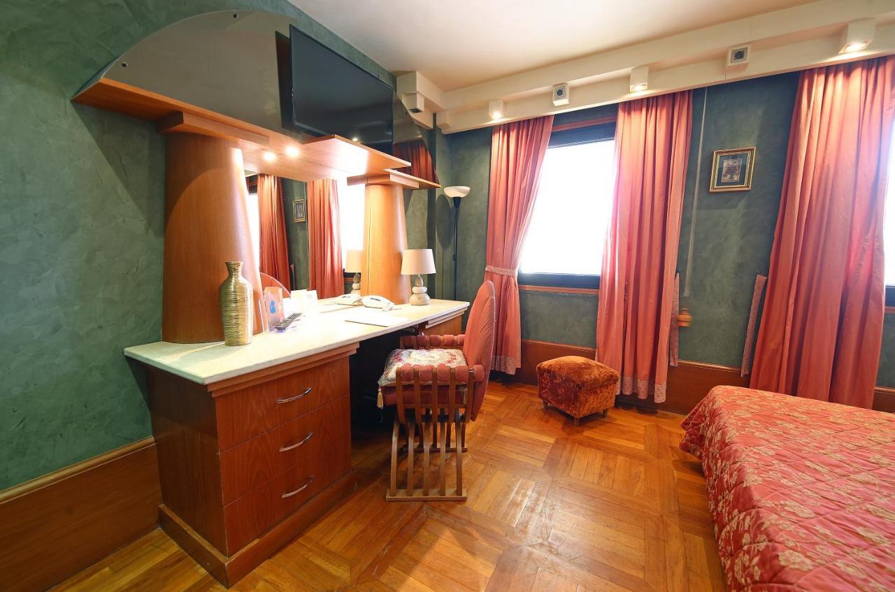Hotel Hr 3*