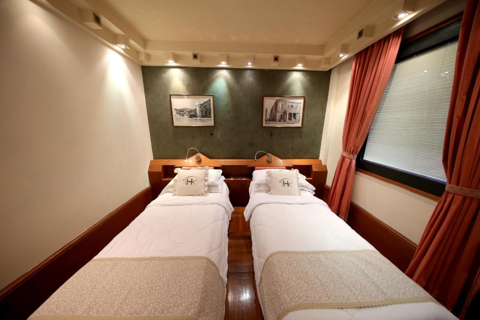Hotel Hr 3*