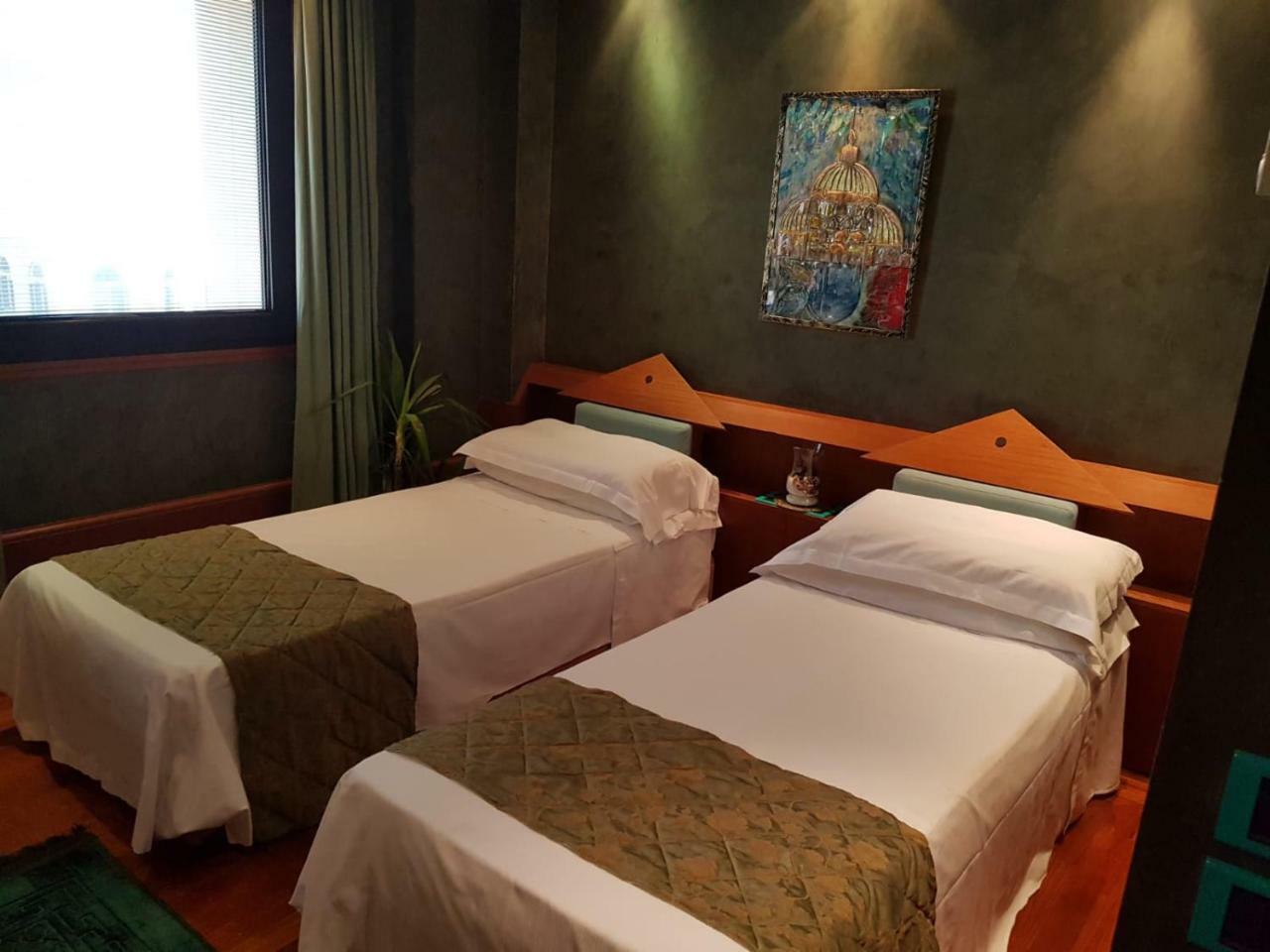 Hr Hotel 3*